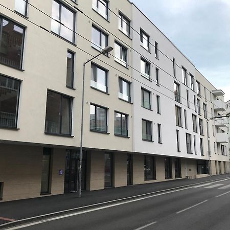 Leo Apartment Free Parking - Augusta 브라티슬라바 외부 사진