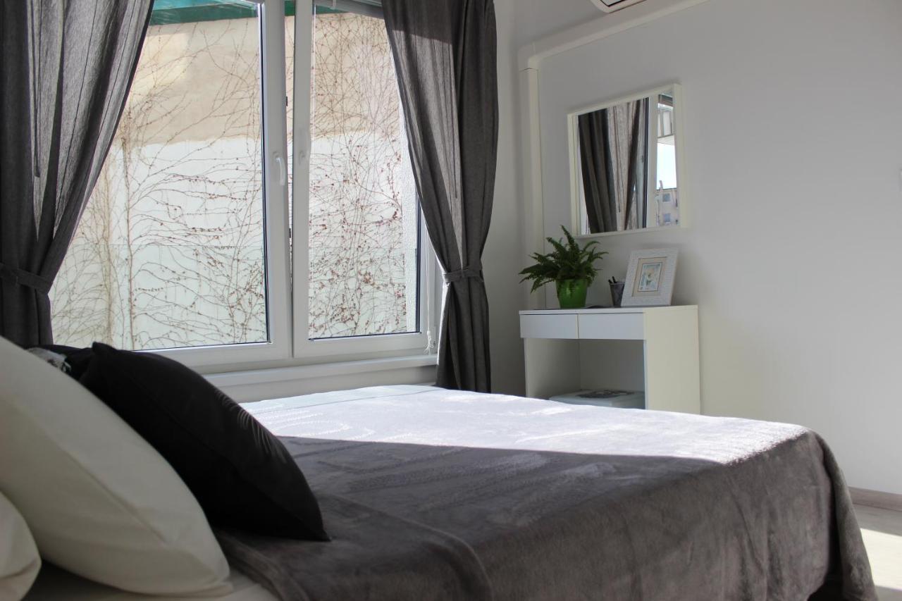 Leo Apartment Free Parking - Augusta 브라티슬라바 외부 사진