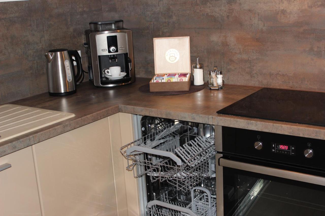 Leo Apartment Free Parking - Augusta 브라티슬라바 외부 사진