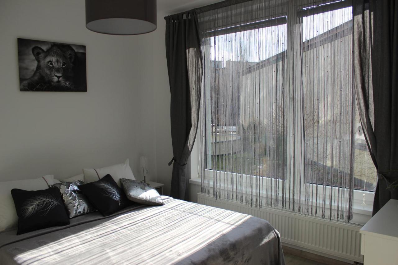 Leo Apartment Free Parking - Augusta 브라티슬라바 외부 사진