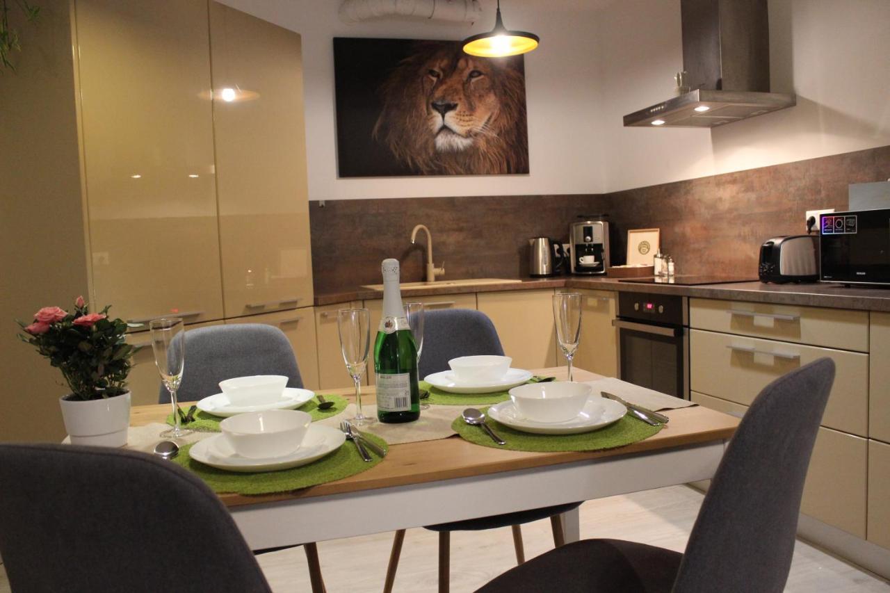 Leo Apartment Free Parking - Augusta 브라티슬라바 외부 사진