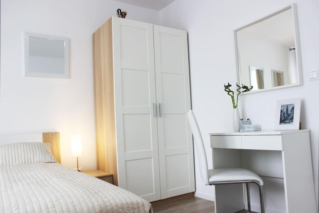 Leo Apartment Free Parking - Augusta 브라티슬라바 외부 사진